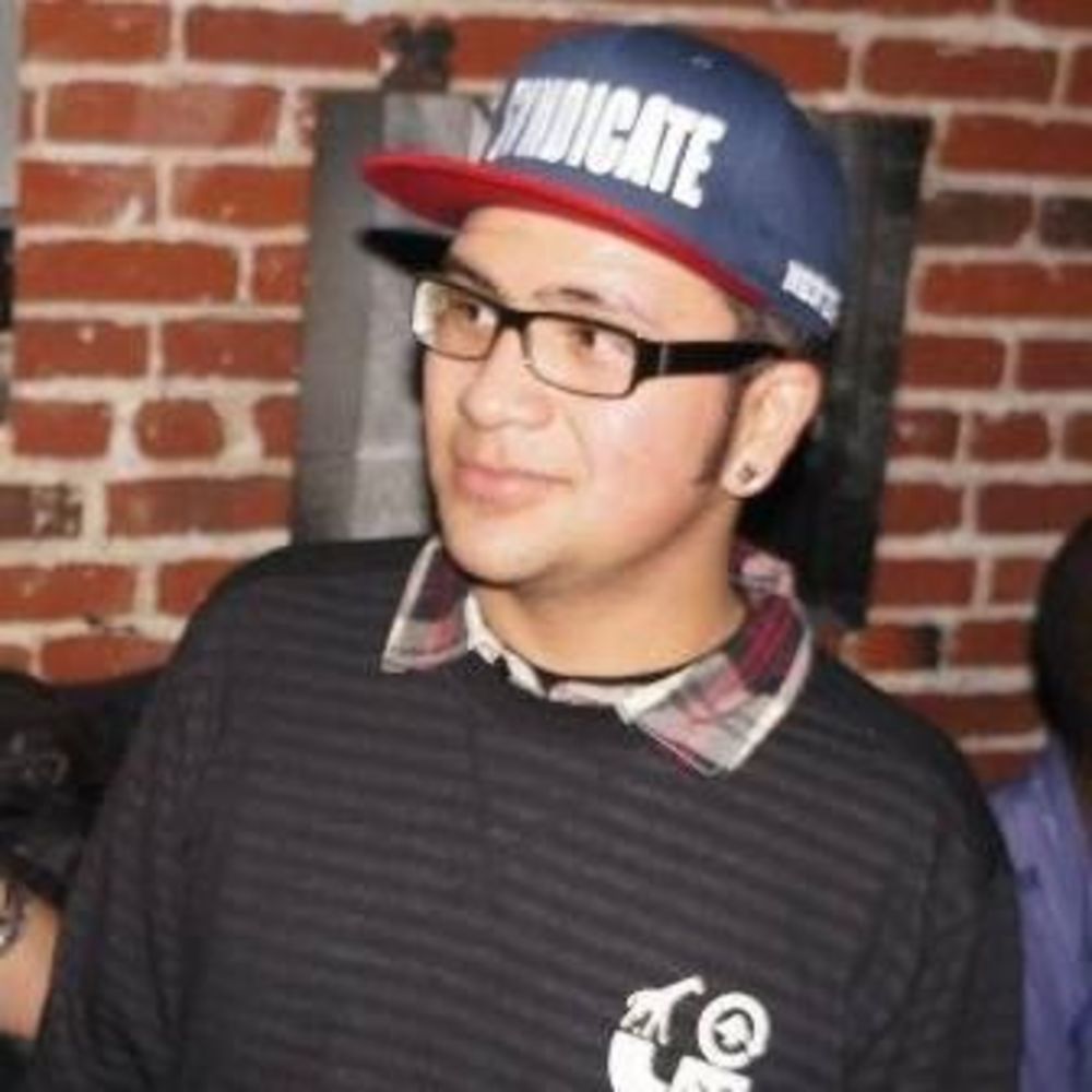 Meet your Posher, Julio